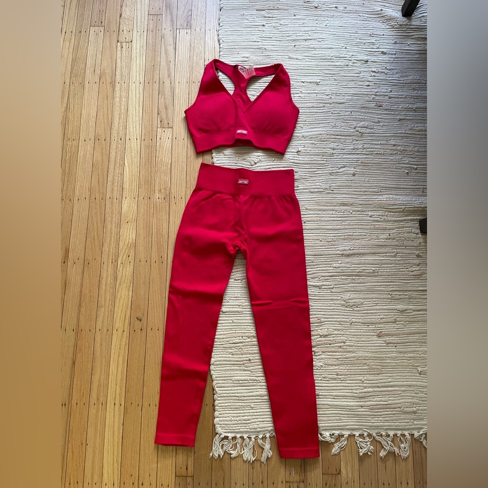 Oh Polly Bo + Tee Red Size Large Sports Bra and Leggings workout set